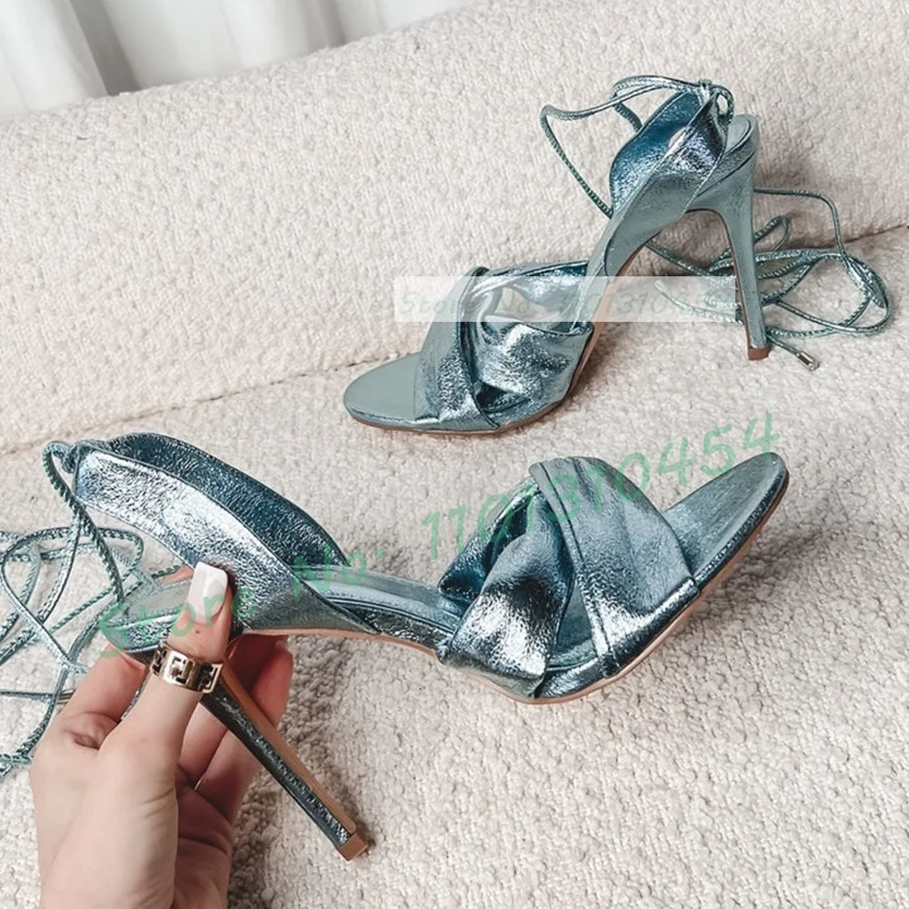 Crossfit Lady - Sandal hak tinggi bungkus biru metalik