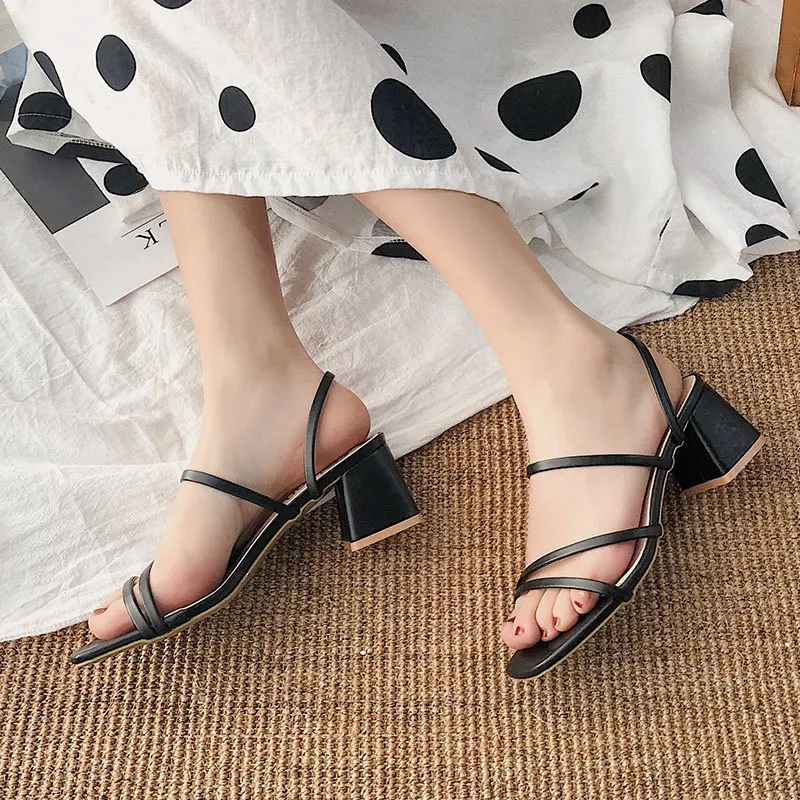 Sandal Wanita Hak Tinggi Model - Crossfit Lady ulasan dan harga